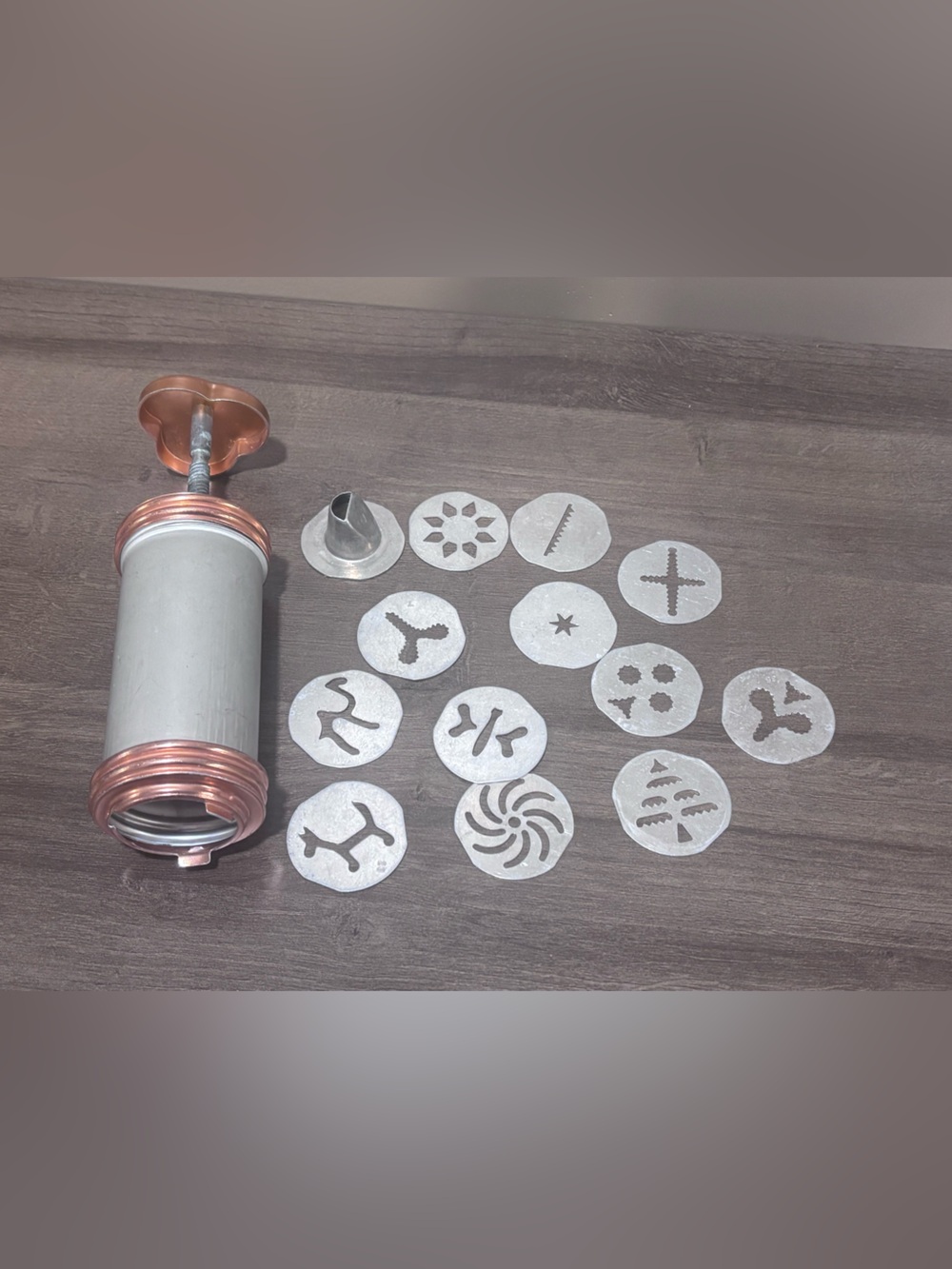 Vintage Mirro Cookie Pastry Press Decorator set 12 forming discs and pastry tip